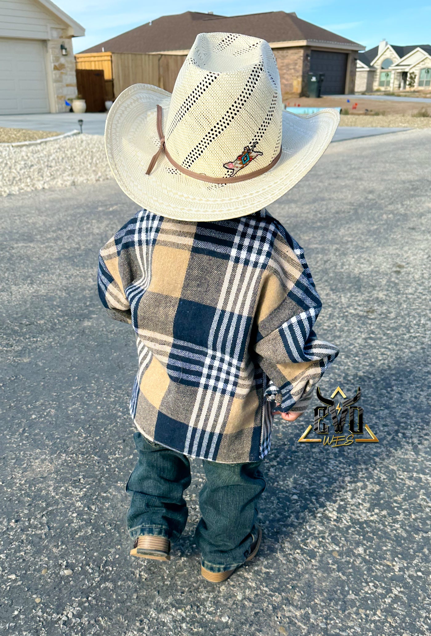 Chaos Navy & Tan Plaid Flannel